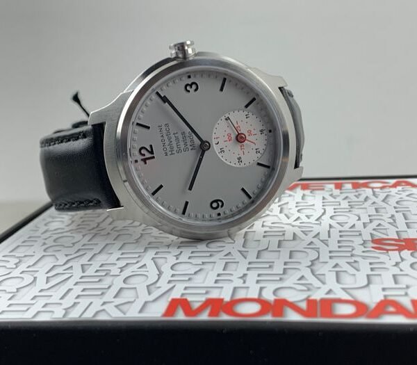 MONDAINE WATCH HELVETICA NO1 SMARTWATCH MH1.B2S80.LB