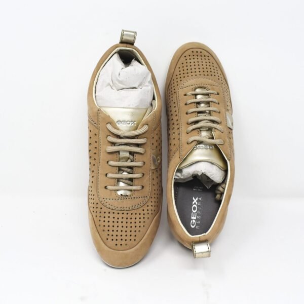 GEOX RESPIRA Sneakers
D Vega B NBK Goat Lea Beige UK 3 US 6 EU 36
