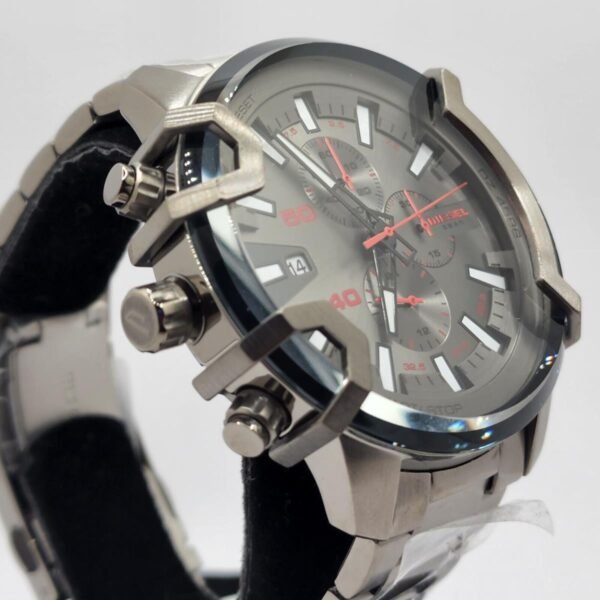 DIESEL MEN'S WATCH GRIFFED SILVER STAINLESS STEEL DZ4586
