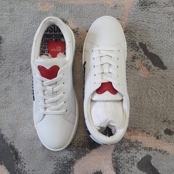 LOVE MOSCHINO Ladies White Leather Logo Trainers UK6 EU39 US7 JA15113G1CIA0100 Bianco