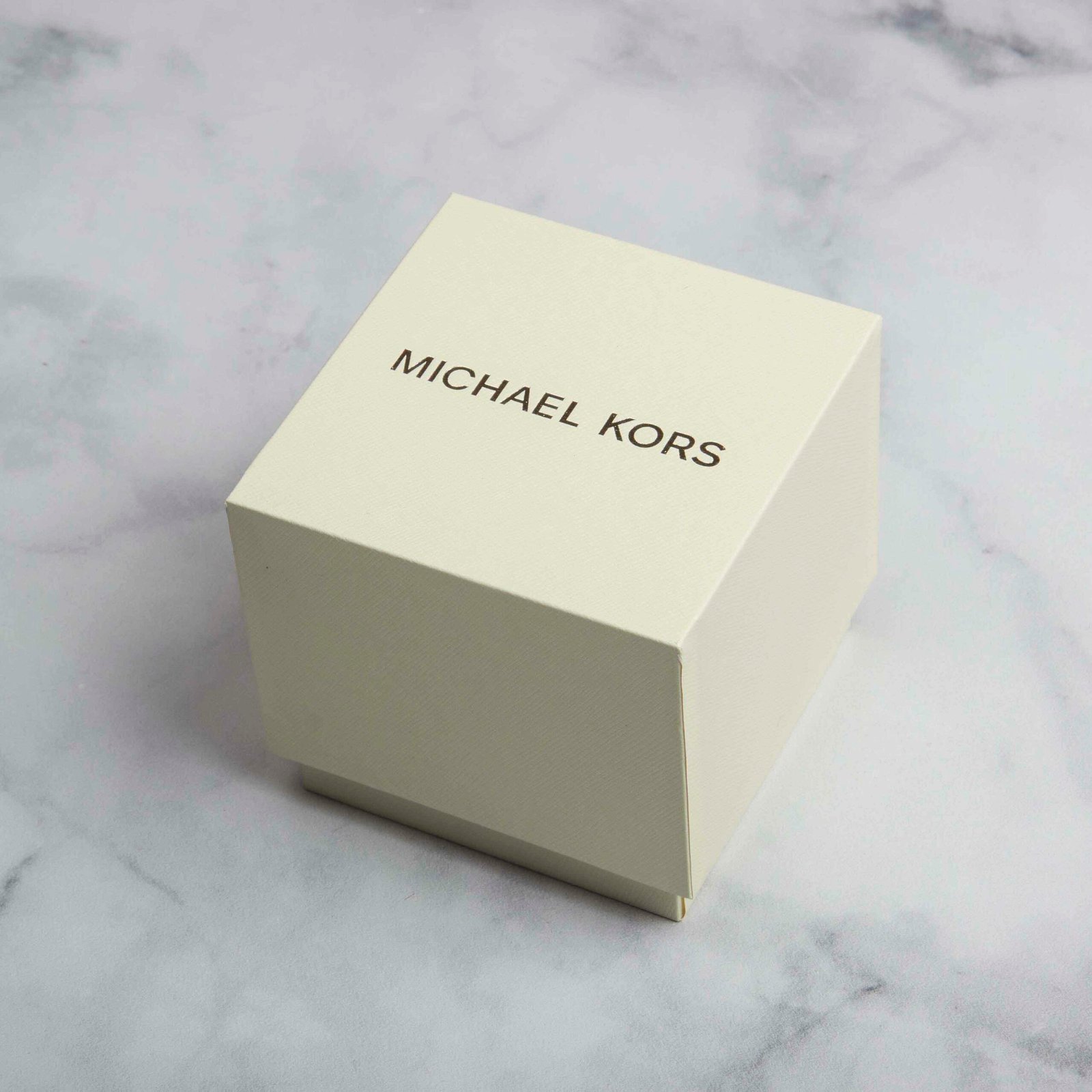 Michael Kors Women's Watch Mini Darrington MK4886 Silver Pavé Bracelet 5 Michael Kors Box Packaging scaled 1