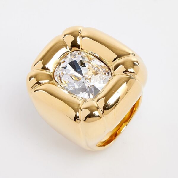 Swarovski Dulcis cocktail ring Cushion cut Gold tone Gold-tone plated UK Size M