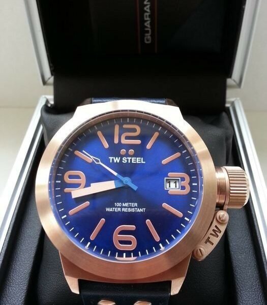 TW STEEL Canteen Unisex Watch with Blue Dial Display and Blue Leather strap CS61